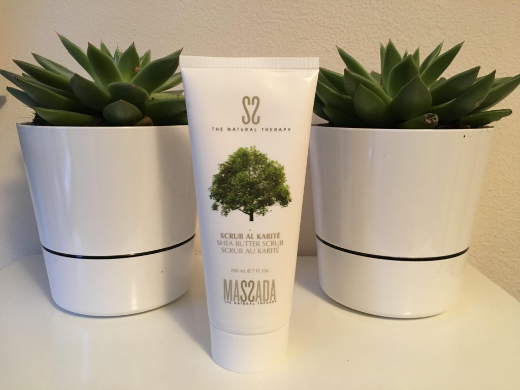 Shea butter scrub massada
